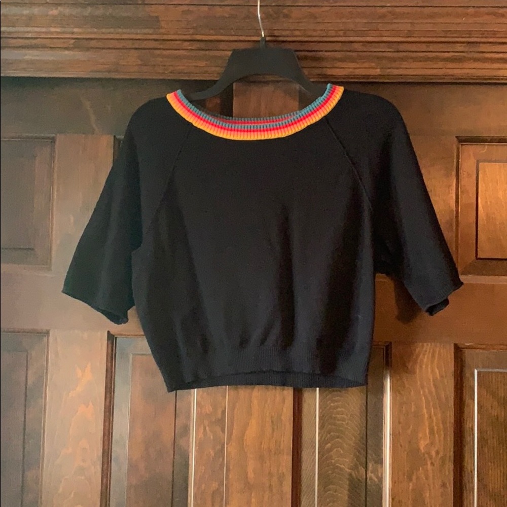 Black Rainbow Collar Crop Top